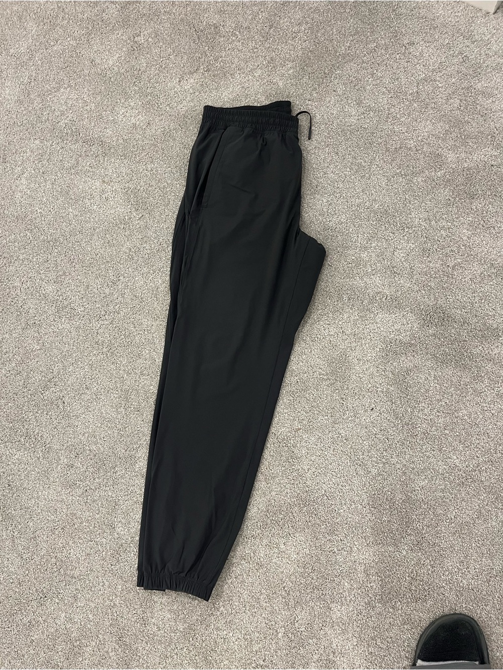 lululemon athletica Men's Dark Grey Lightweight Joggers